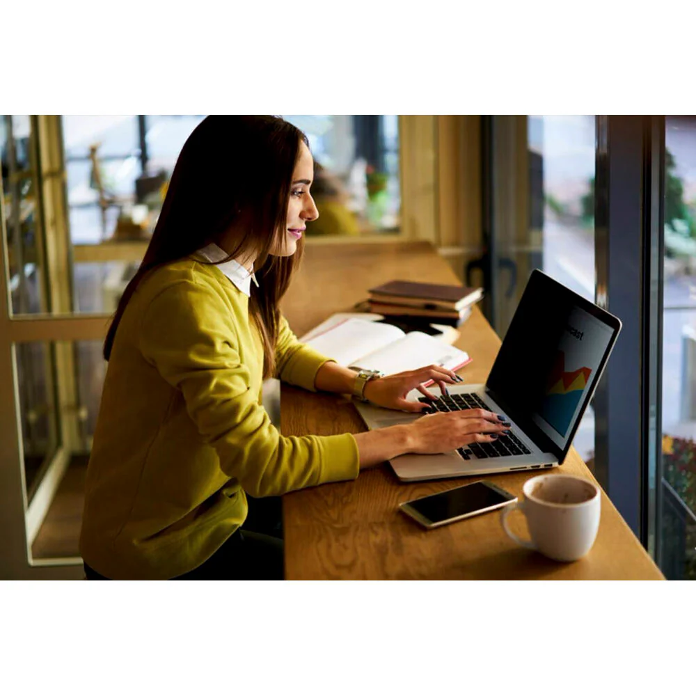 3M Bright Screen Privacy Filter for 14" 16:10 Laptops - Image 5