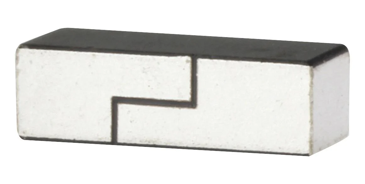 Pulse Electronics W3013 Chip Antenna Ceramic 869 MHz 1.5 dBi Linear 10mm x 3.2mm 4mm - Image 2